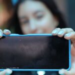 Conselho de Educação edita diretrizes sobre celular em sala de aula