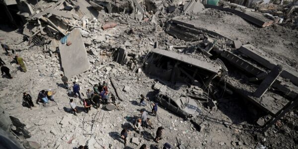 Giro Internacional: palestinos e israelenses pedem fim da guerra