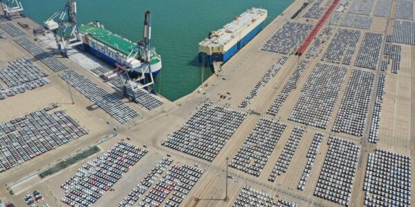 Em resposta a Trump, China impõe taxa de 34% sobre importados dos EUA