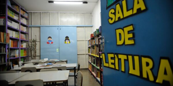 Maioria no país, alunos mais pobres têm menor aprendizado em leitura
