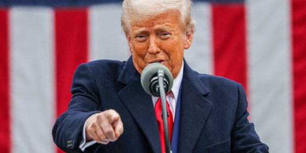 Tarifaço de Donald Trump segue afetando mercado financeiro global