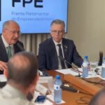 Alckmin participa de reunião com parlamentares para discutir impactos da guerra comercial