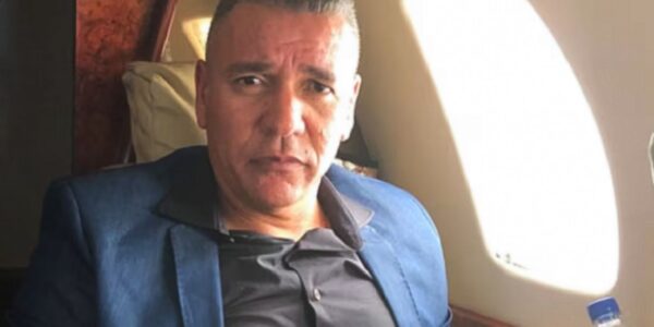 Bolívia entrega líder do PCC ao governo brasileiro