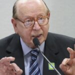 Morre no Rio, aos 97 anos, o escritor e gramático Evanildo Bechara