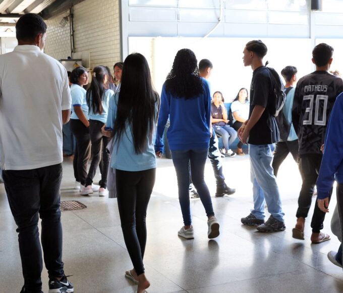 Nascidos em janeiro e fevereiro recebem hoje parcela do Pé-de-Meia