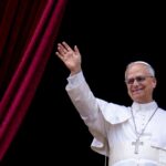 Papa Leão XIV toma posse oficialmente como bispo de Roma