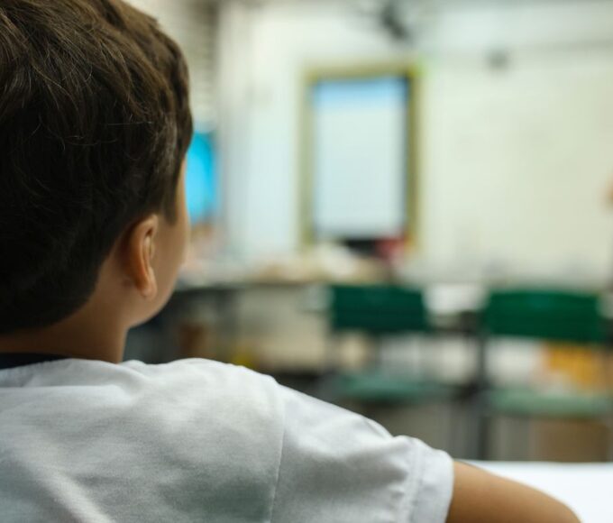 Acesso à educação avança no Brasil, mas sem atingir maioria das metas