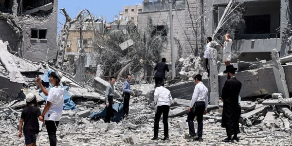 Conflito entre Israel e Irã entra no sexto dia com pressão dos EUA