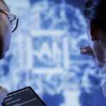 Estudo mostra que IA é usada para simular reações humanas em pesquisas