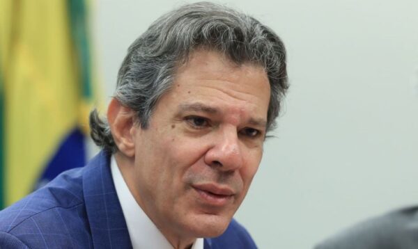 Fim de isenção a títulos privados não prejudicará produtor, diz Haddad