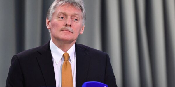 Giro Internacional: Rússia e Ucrânia discutem termos de cessar-fogo