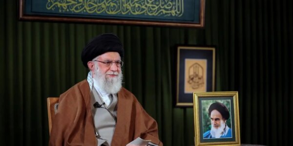 Líder do Irã reivindica vitória sobre Israel e EUA