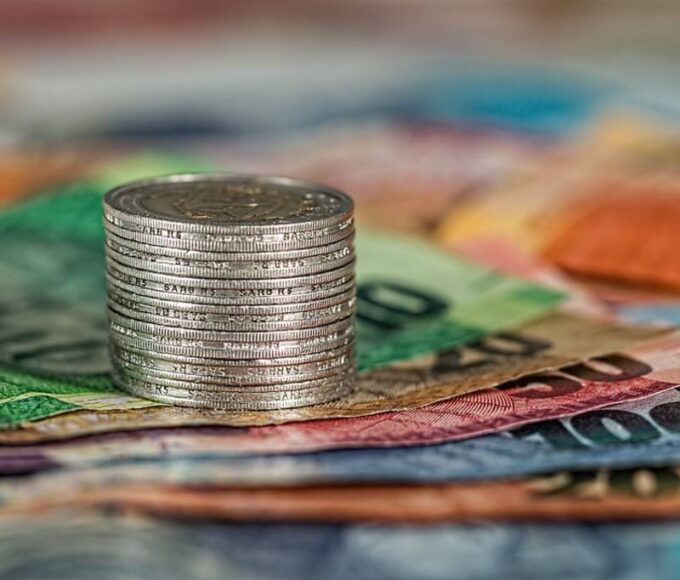 dinheiro moeda recurso, inflação, PIB, juros - g20 - faesp - fmi, agro