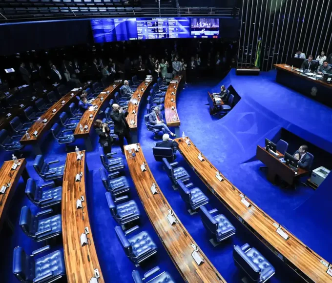 Senado segue Câmara e também derruba decreto do IOF