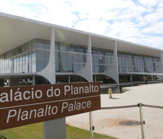 Palácio do Planalto na Praça dos Três Poderes em Brasília