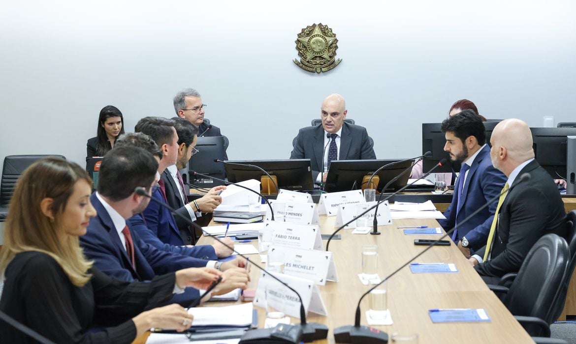 Audiência no STF termina sem acordo sobre IOF