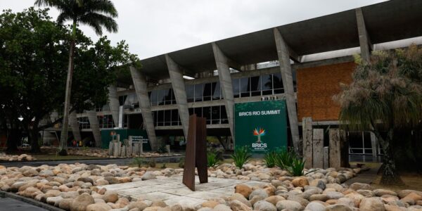 Brics: Fórum de Jovens Líderes debate economia verde