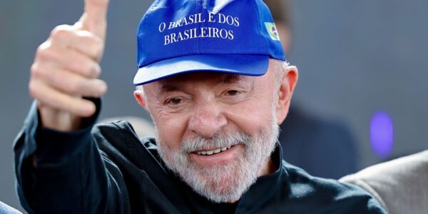 Lula viaja ao Chile e participa de reunião sobre defesa da democracia