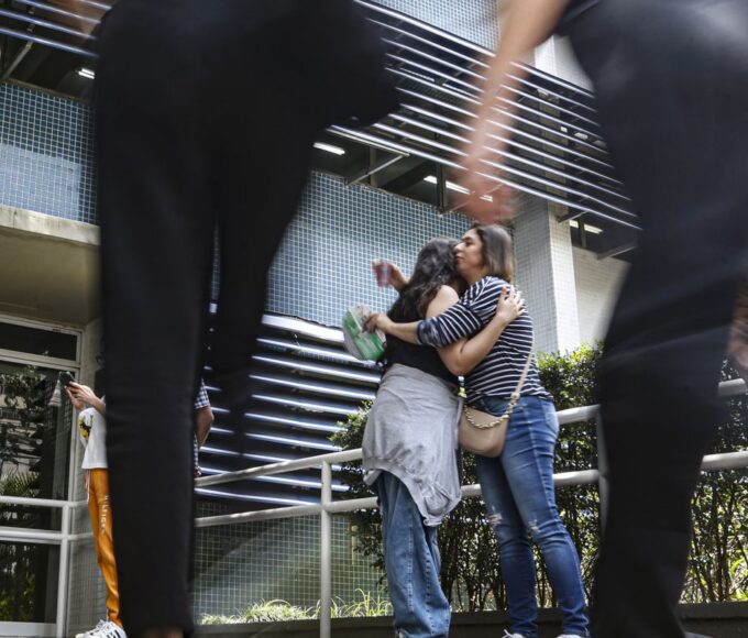 Mulheres representam 60% das inscrições no Enem 2025