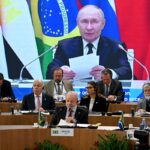 Putin defende uso de moedas locais em transações de países dos Brics