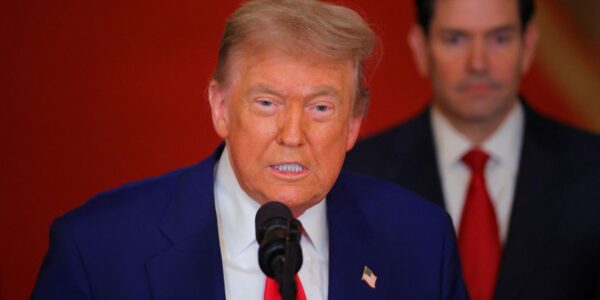 Trump anuncia tarifa de 50% sobre produtos brasileiros