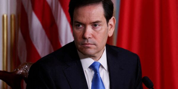 EUA revogam vistos de integrantes do governo ligados ao Mais Médicos