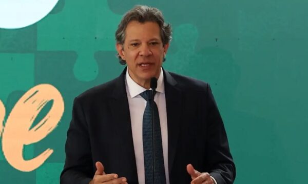 Haddad entrega hoje plano contra efeitos do tarifaço dos EUA