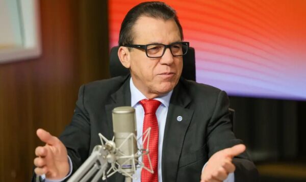 Ministro do Trabalho minimiza impacto do tarifaço nos empregos
