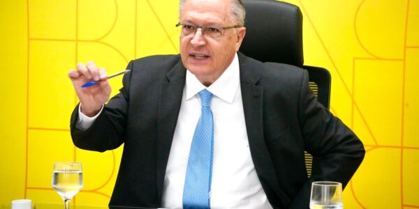 Tarifaço: Alckmin diz que caberá a Lula decidir se recorrerá à OMC