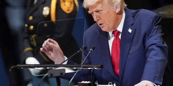 Na ONU, Trump justifica tarifaço ao Brasil e critica "agenda verde"