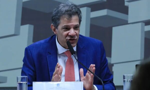 Taxação de bets, bancos e bilionários só é injusta para desinformados, diz Haddad