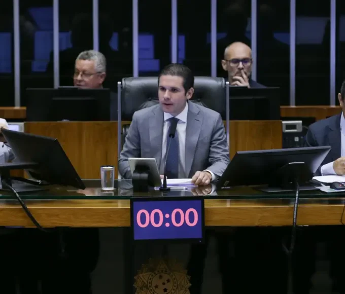 votaçao reforma tributária na Câmara