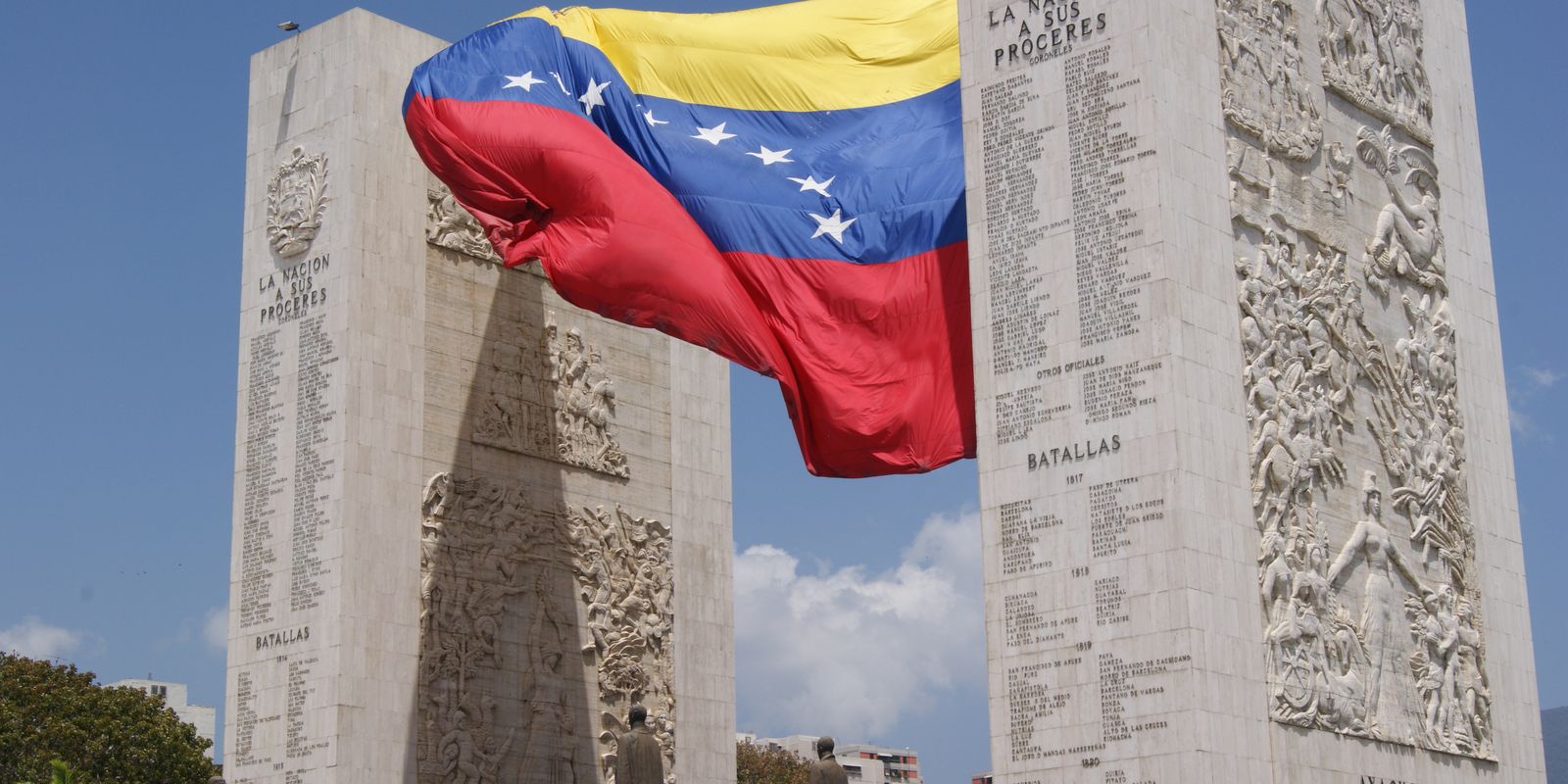 EUA pedem que cidadãos americanos deixem a Venezuela imediatamente