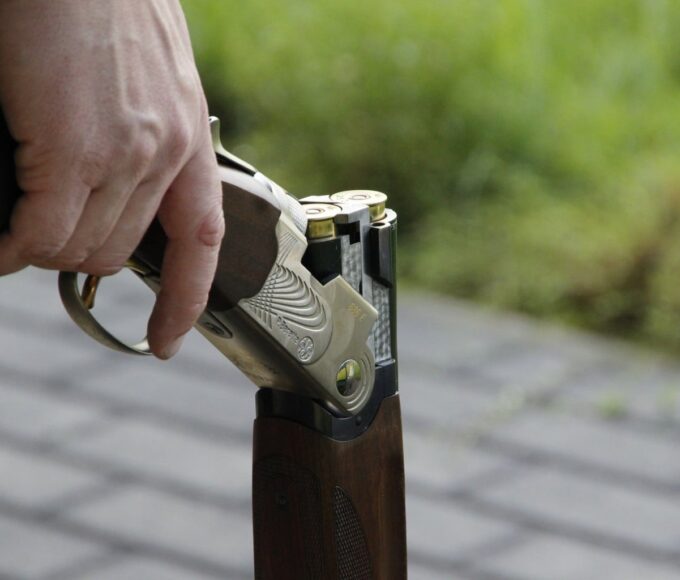 Projeto de lei que dá direito ao porte de arma de fogo a produtores é aprovado