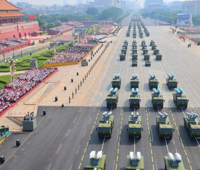 Tensão entre China e Japão cresce com exercícios militares