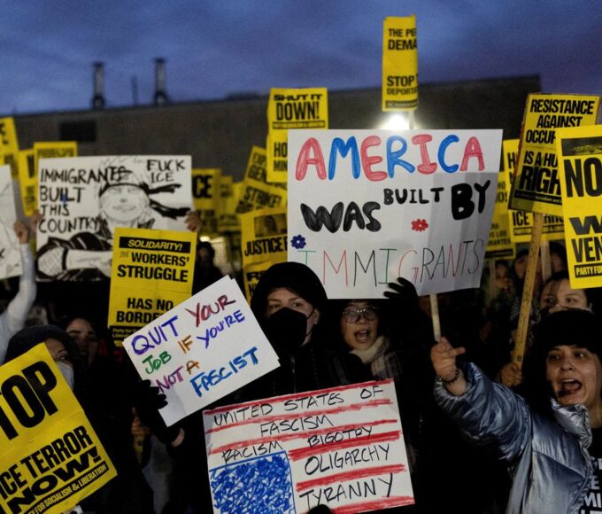 Governo Trump prende jornalistas por protestos contra o ICE