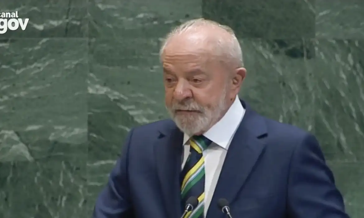 Lula condena ação dos EUA à Venezuela e cobra resposta da ONU