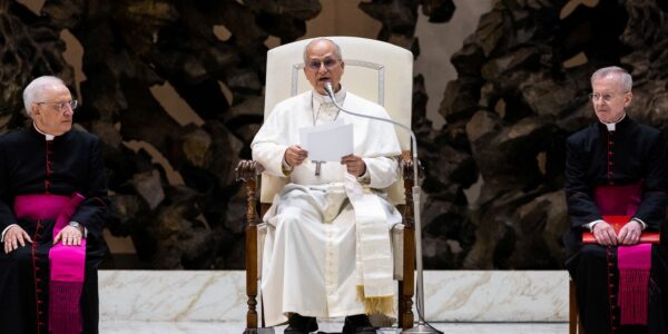 Papa, China e União Africana pedem respeito à soberania da Venezuela