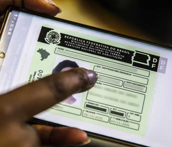 Portugal promulga acordo com Brasil sobre carteira de motorista
