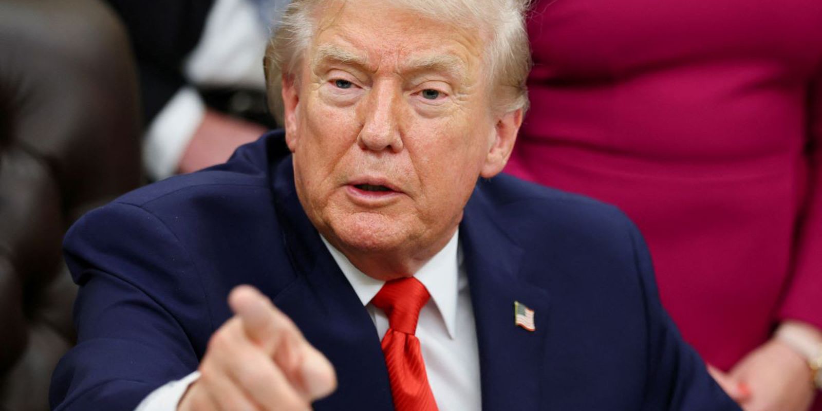 Trump ameaça com tarifas quem não apoiar a compra da Groenlândia