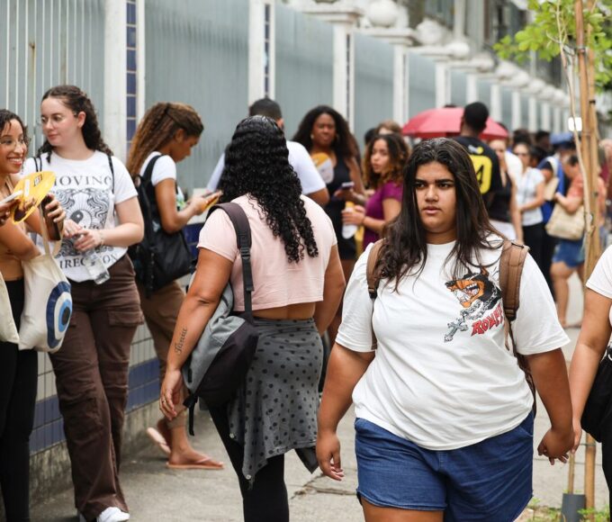 Fies: pré-selecionados devem complementar inscrição a partir de sexta