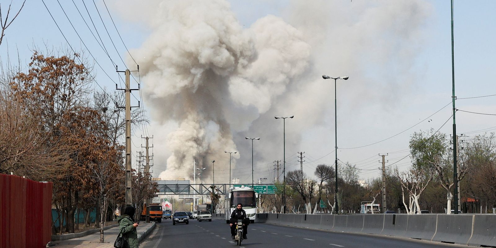 Capital do Irã, Teerã sofre dia de intensos bombardeios