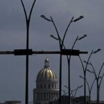 Costa Rica expulsa diplomatas cubanos e fecha embaixada em Havana