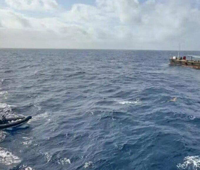 Marinha resgata navio africano à deriva no litoral nordestino