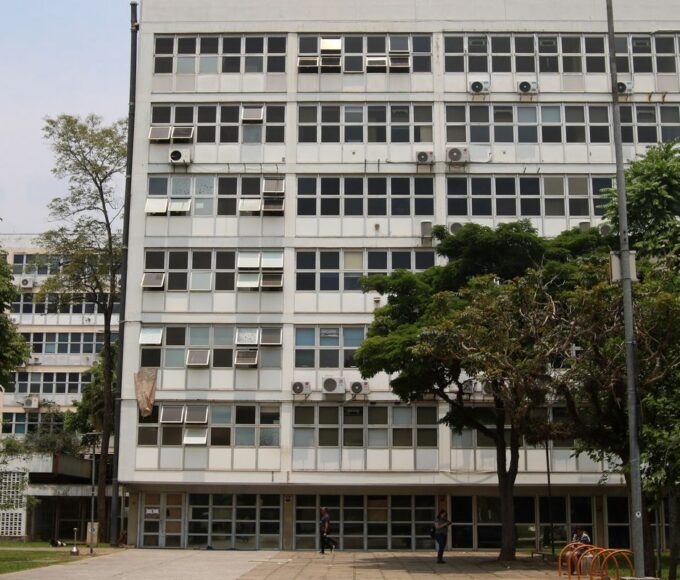 Após acordo com reitoria, funcionários da USP encerram greve