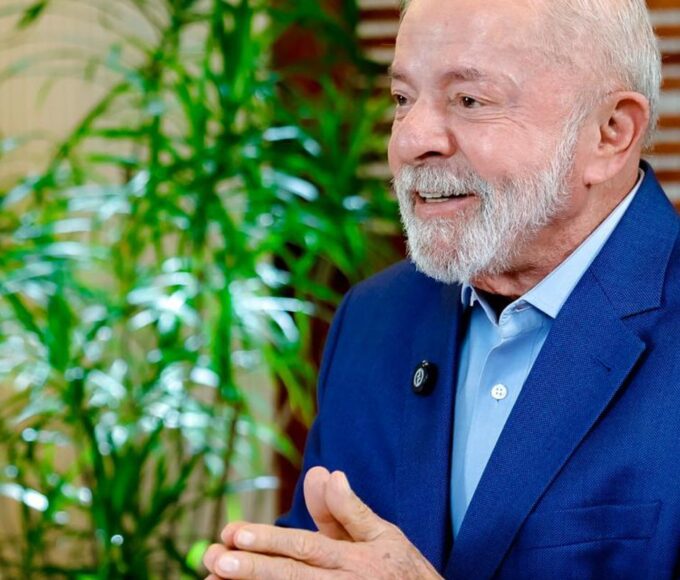 "Não tem bomba nuclear. É pretexto", diz Lula sobre ataques ao Irã