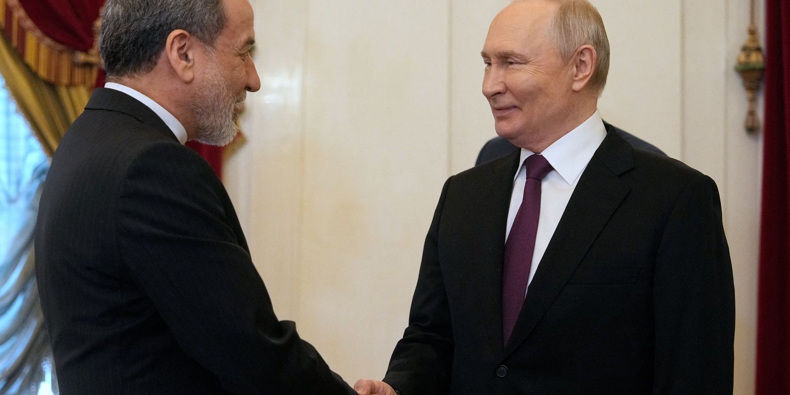 Putin e ministro das Relações Exteriores do Irã discutem Oriente Médio