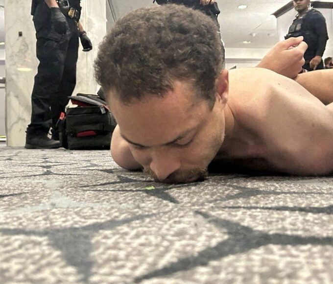 Suspeito é formalmente acusado de tentar matar presidente dos EUA