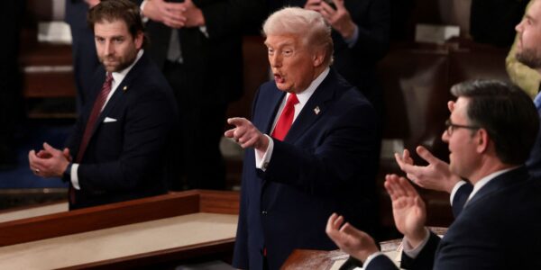 Trump anuncia operação contra corrupção em estados democratas