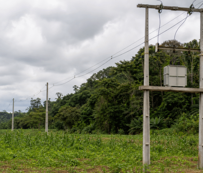 Aneel aprova reajuste médio de 6,58% para energia no Amazonas